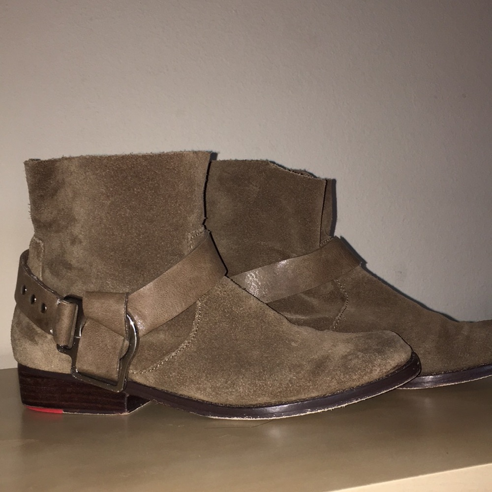 Joe’s Boots